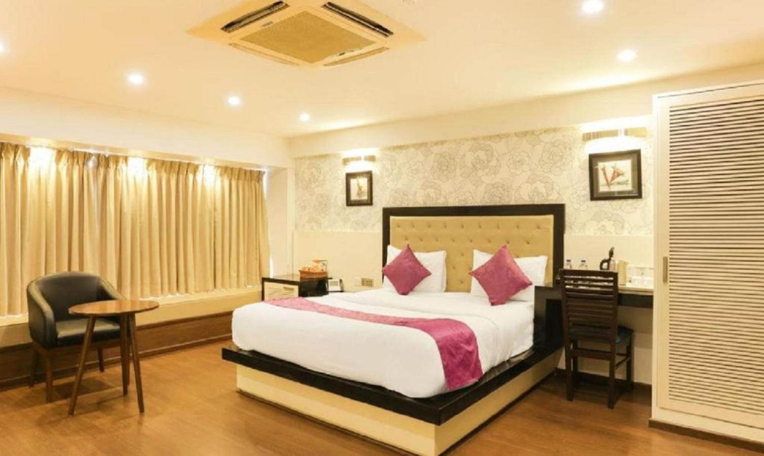 نيودلهي Airport Hotel Classic Park المظهر الخارجي الصورة
