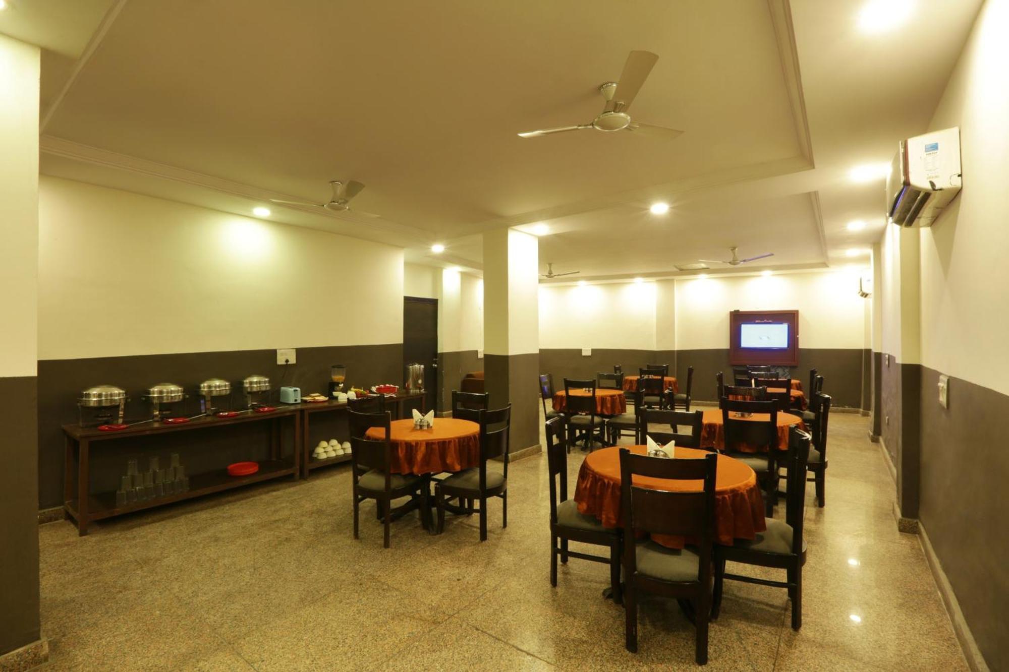 نيودلهي Airport Hotel Classic Park المظهر الخارجي الصورة